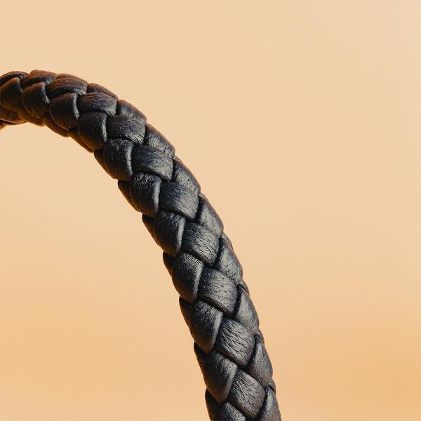 Einzelnes Armband aus blauem italienischem Nappaleder mit versilberter Oberfläche - Una Blue